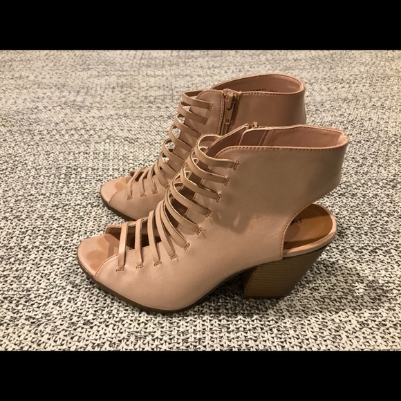 Rampage Peep-Toe Block Heels Booties 9.5 - Picture 2 of 6